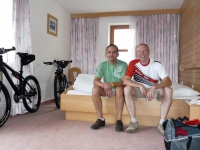 AX2008-Ortler_Umrundung-00-Anfahrt_und_abwarten-008